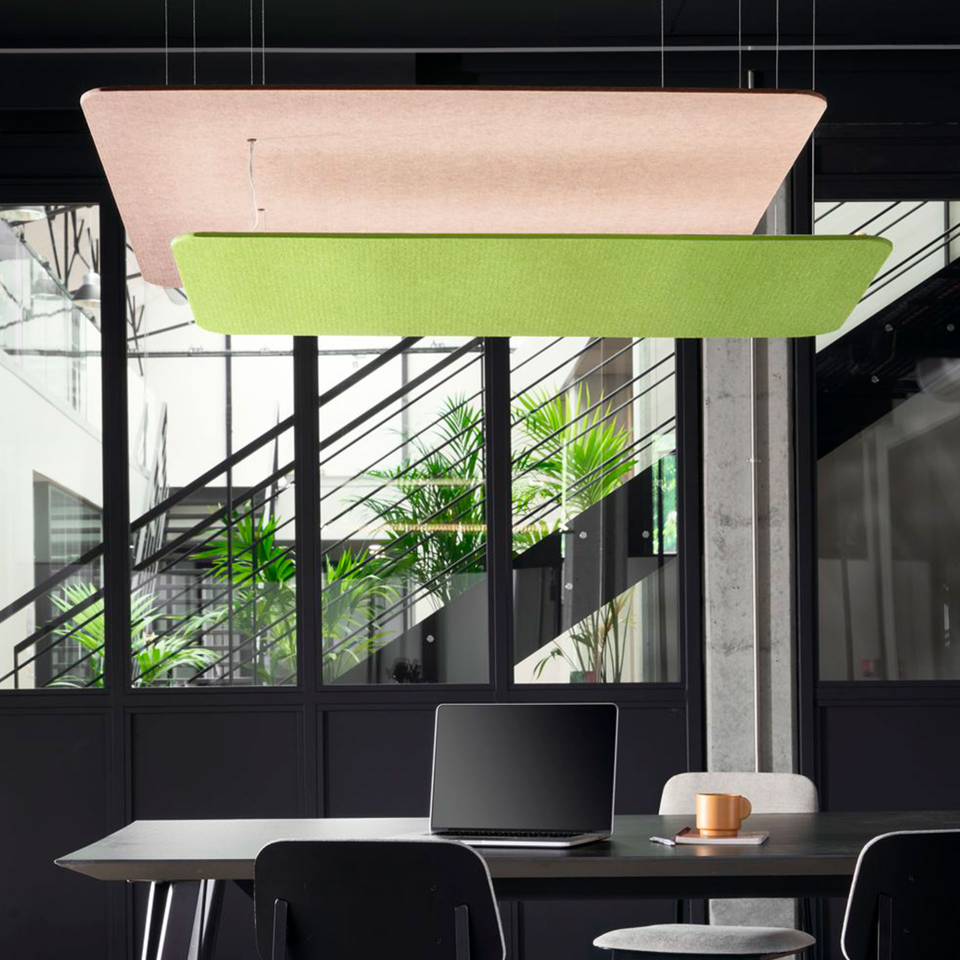 Paneles acústicos instalados por DK Comercial Decoración